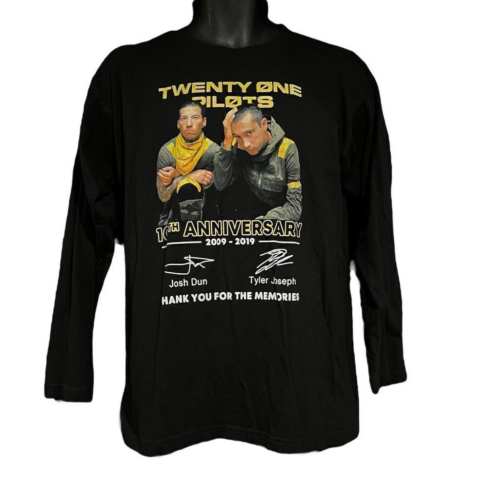 Twenty One Pilots 10 Year Anniversary Trench Long Sleeve T-Shirt Men’s Medium